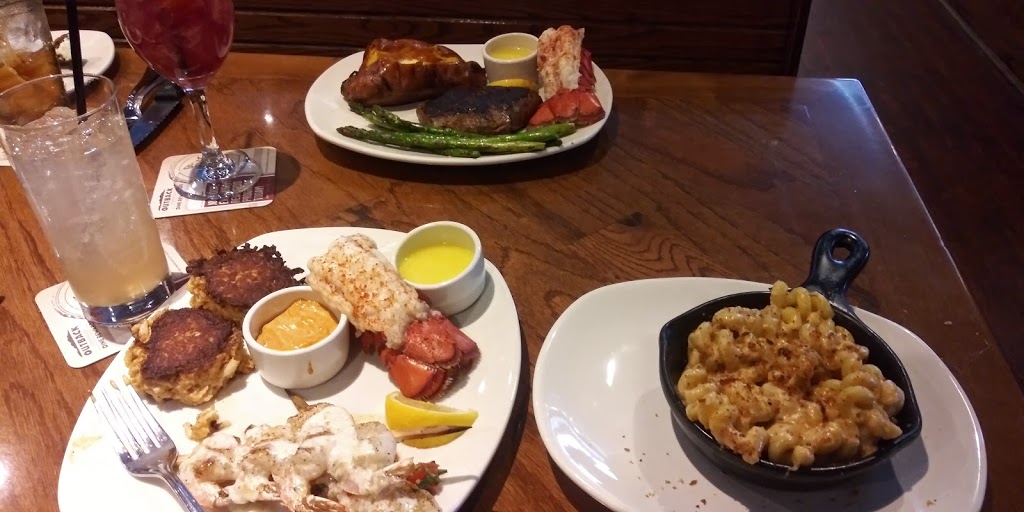 Outback Steakhouse | 1900 4th St N, St. Petersburg, FL 33704, USA | Phone: (727) 898-2016