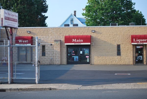 West Main Liquor Store | 445 W Main St, Stamford, CT 06902, USA | Phone: (203) 406-7198