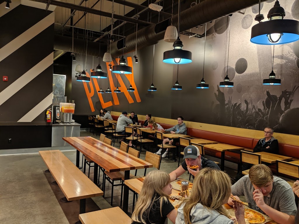 Blaze Pizza | 1800 S Harbor Blvd Suite 102, Anaheim, CA 92802, USA | Phone: (714) 855-3136