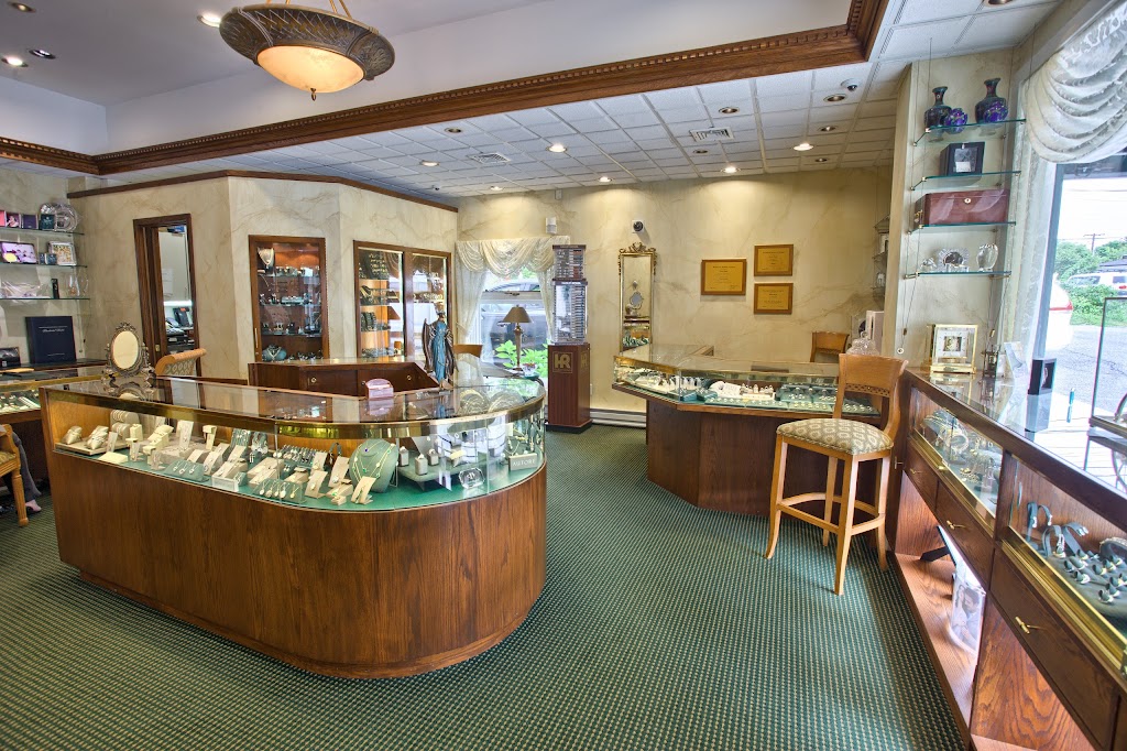 Le Joaillier Fine Jewelry | 33 The Plaza, Locust Valley, NY 11560, USA | Phone: (516) 759-1133