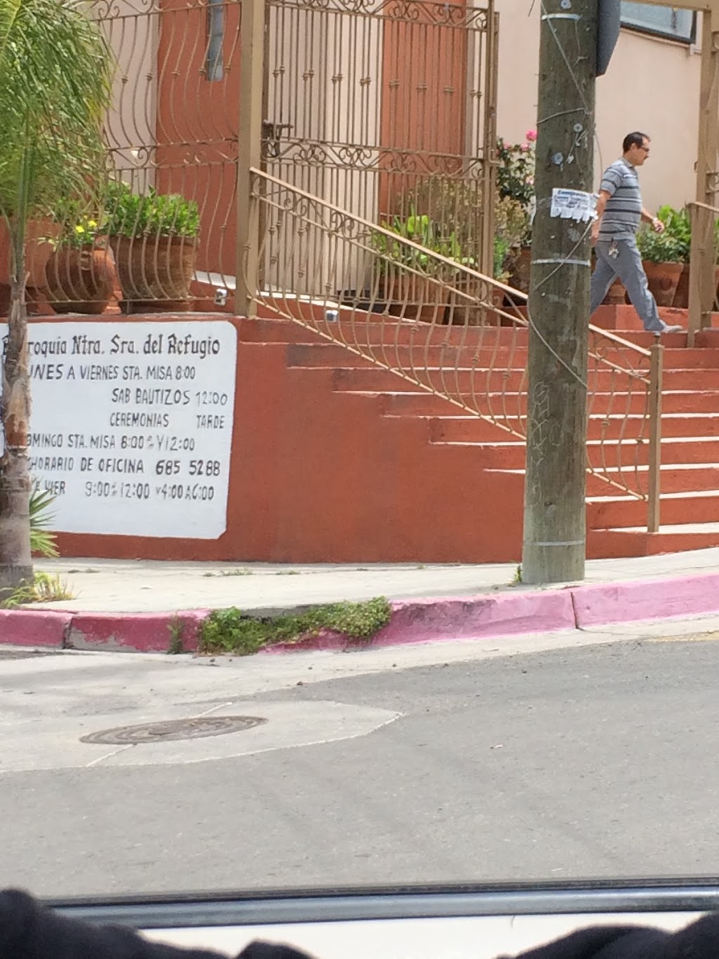 Parroquia Nuestra Señora del Refugio | Francisco Márquez 7611, Hidalgo, 22130 Tijuana, B.C., Mexico | Phone: 664 685 5288