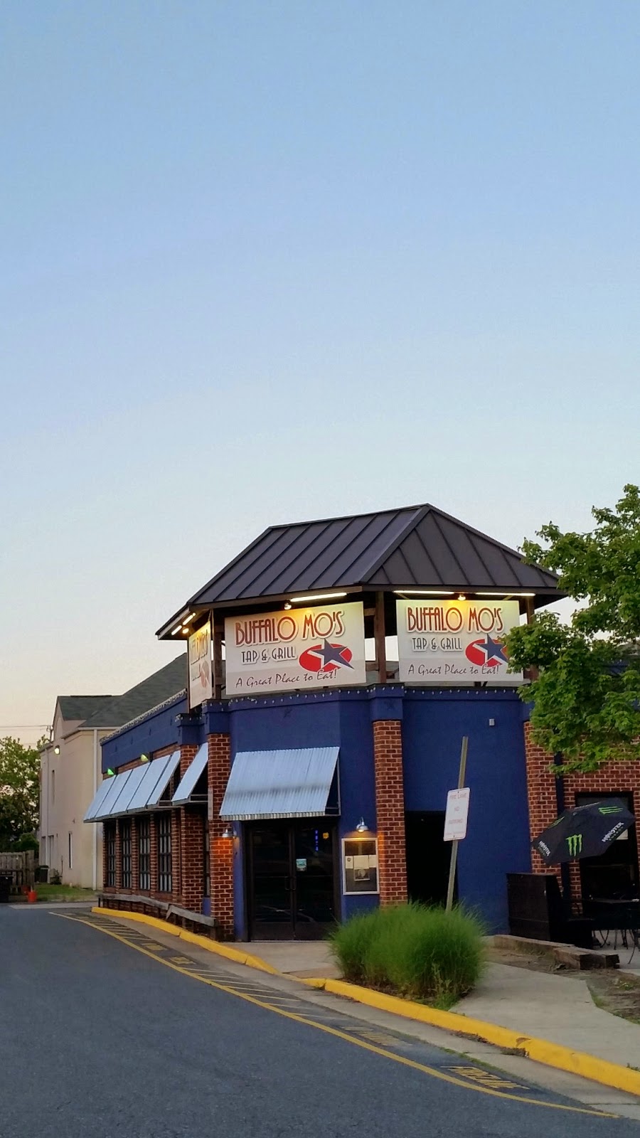 Buffalo Mos Sports Bar Tap & Grill | 33 Wicomico Dr, Stafford, VA 22554, USA | Phone: (540) 288-1928