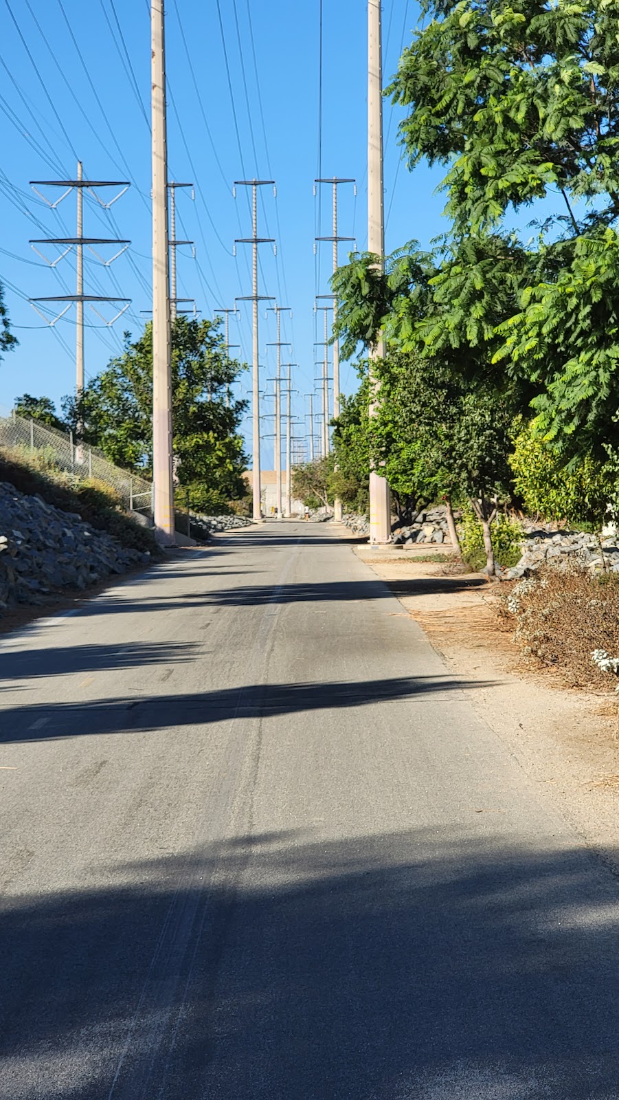 Santa Ana River Trail - Moon Park Entrance | 3377 California St, Costa Mesa, CA 92626, USA | Phone: (714) 973-6680