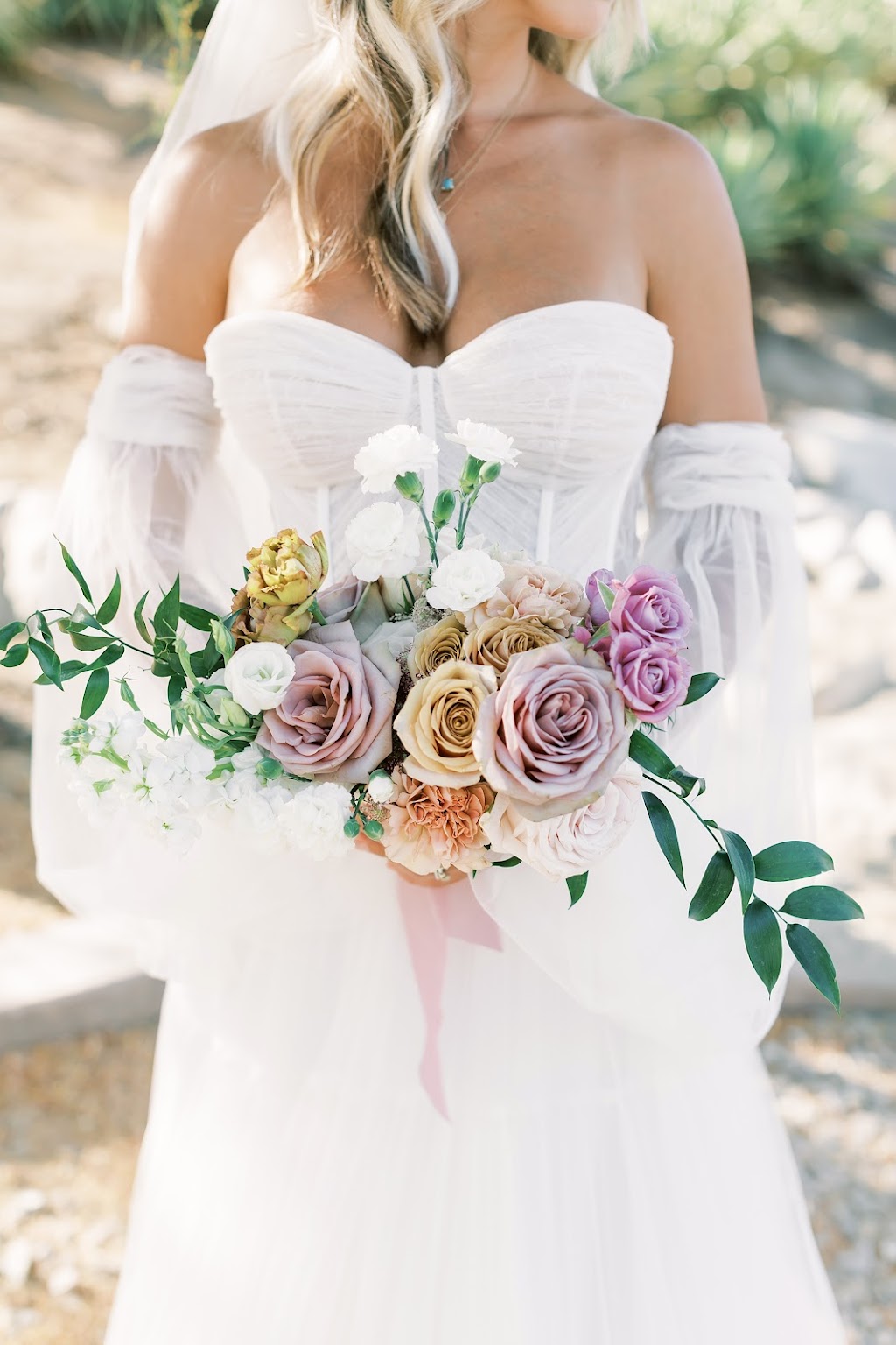Earl of Flowers - Wedding & Event Florist | 630 3rd St, Hermosa Beach, CA 90254, USA | Phone: (617) 921-9310
