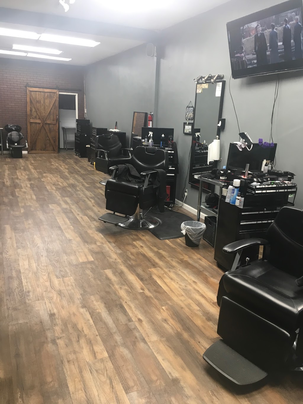 Big O’s barber shop | 2703 W Olive Ave, Burbank, CA 91505, USA | Phone: (818) 859-7709