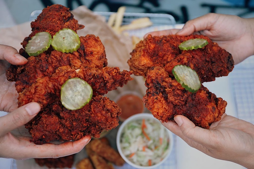 Holy Chix Hot Chicken | 358 W 38th St, Los Angeles, CA 90037, USA | Phone: (323) 524-5955