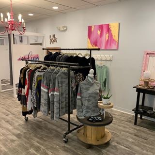 Carolina Roots Boutique | 6104 Westgate Rd Suite 115, Raleigh, NC 27617 | Phone: (615) 746-7272