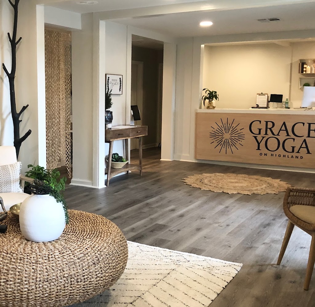 Grace Yoga + Pilates | 7384 Highland Rd a2, Baton Rouge, LA 70808, USA | Phone: (225) 256-5965