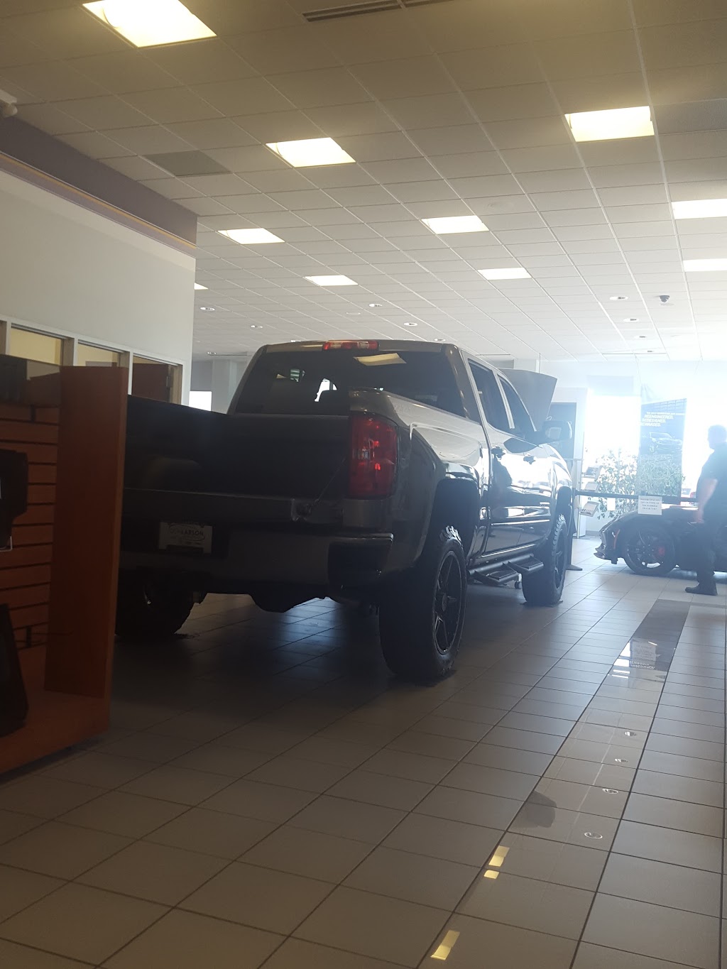 Don Larson Chevrolet Buick GMC | S3801 County Hwy BD, Baraboo, WI 53913, USA | Phone: (608) 448-3364