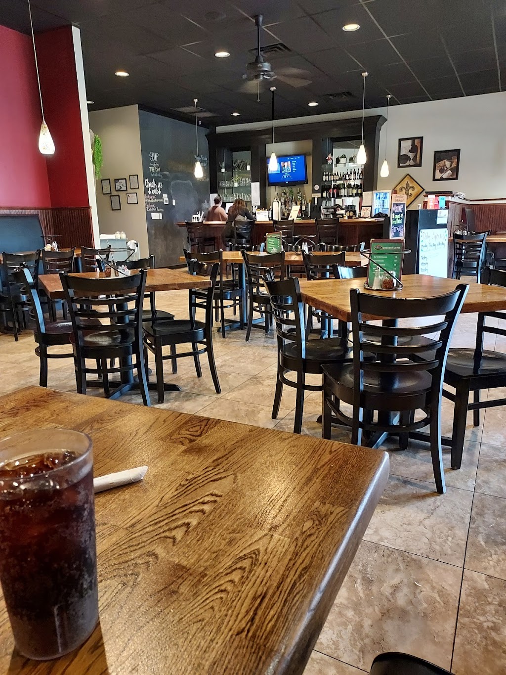 Isabellas Pizzeria | 300 Hewitt Rd, Hammond, LA 70403, USA | Phone: (985) 230-9900