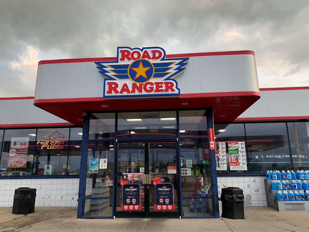 Road Ranger | 905 Hen House Rd, Okawville, IL 62271, USA | Phone: (815) 656-4143