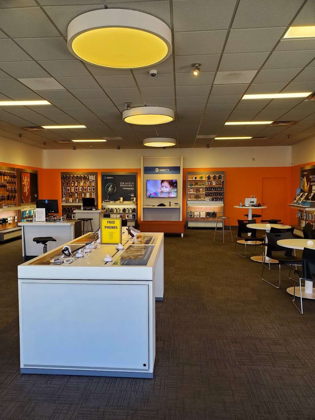 AT&T Store | 10717 Dixie Hwy, Louisville, KY 40272 | Phone: (502) 995-8200