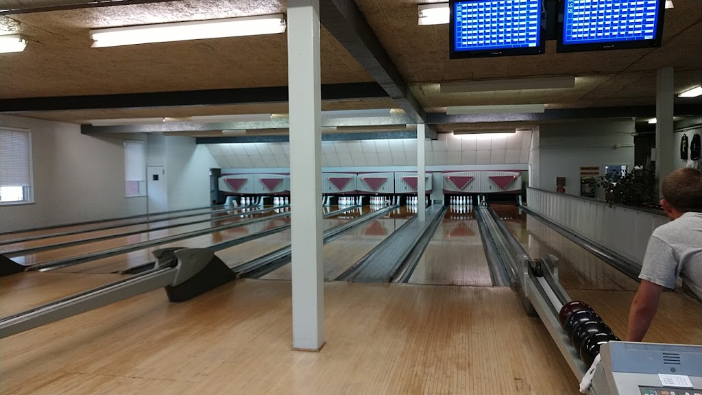 Millvale Lanes | 523 Lincoln Ave, Millvale, PA 15209, USA | Phone: (412) 821-5252