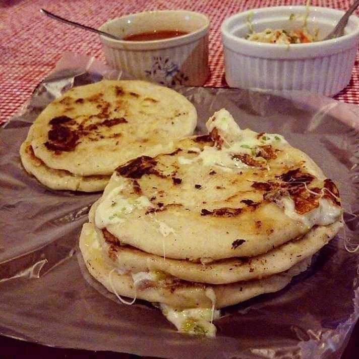 Susans pupusas | Arriba de escuela mead valley elementary, 21370 Oleander Ave, Perris, CA 92570, USA | Phone: (951) 796-7659