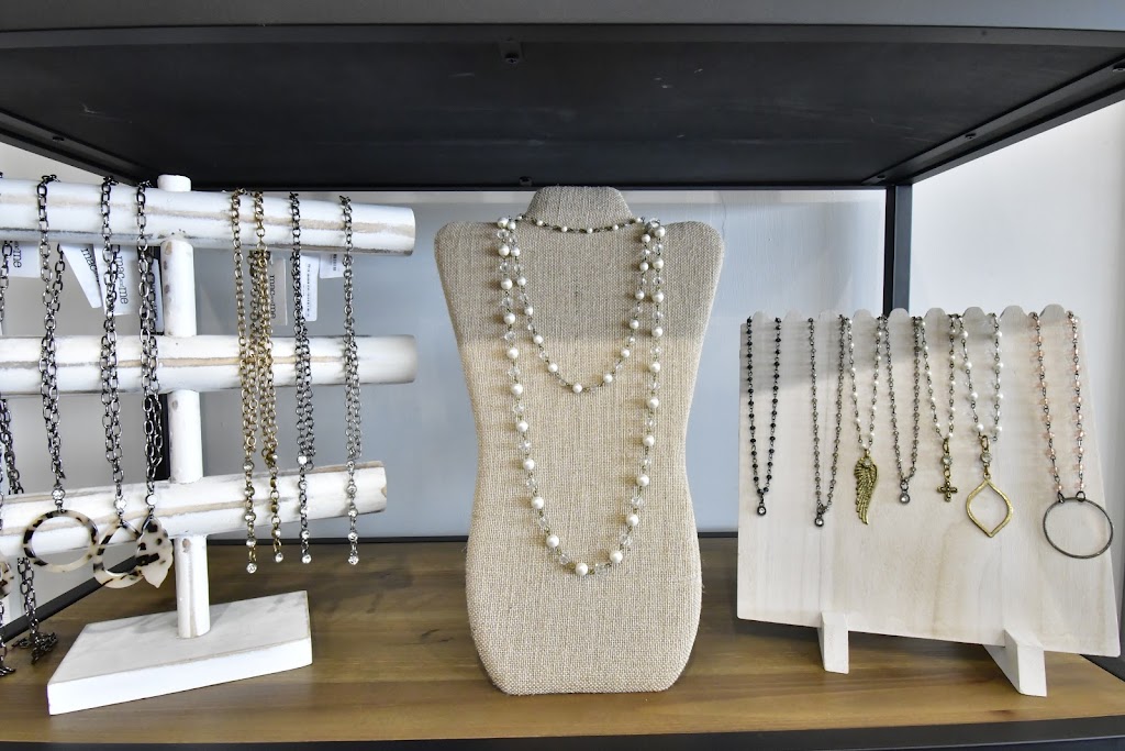 Mainstream Boutique | 2340 E Lincoln Hwy, New Lenox, IL 60451, USA | Phone: (815) 320-9866 Mainstream Boutique | 2340 E Lincoln Hwy, New Lenox, IL 60451, USA | Phone: (815) 320-9866