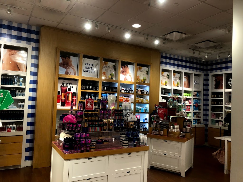 Bath & Body Works | 2700 Miamisburg Centerville Rd, Dayton, OH 45459 | Phone: (937) 439-0350