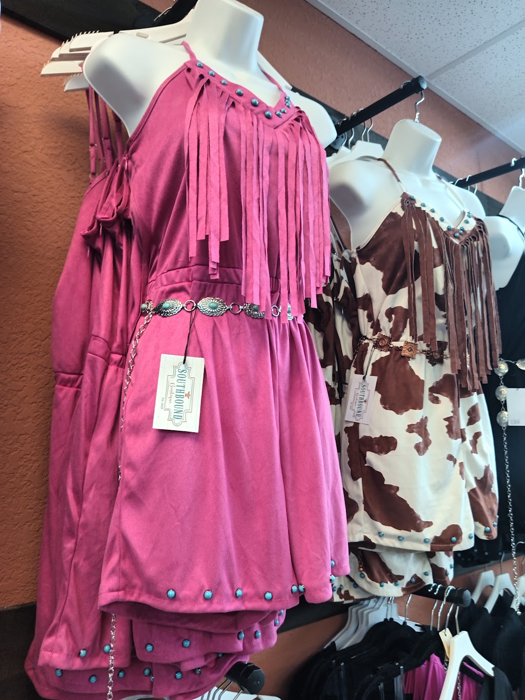 Southbound Boutique | 2621 Jacksboro Hwy C, River Oaks, TX 76114, USA | Phone: (682) 392-5450