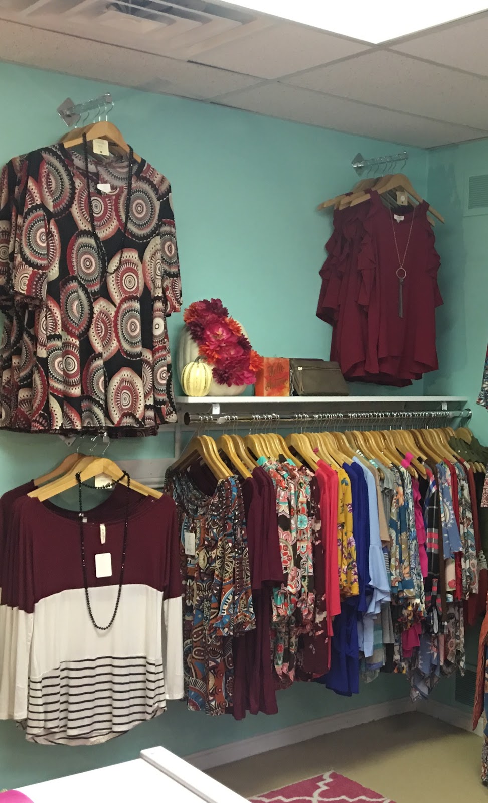 Sandis Styles Fashion Boutique | 648 Point Pleasant Rd, Eminence, KY 40019, USA | Phone: (502) 593-5310