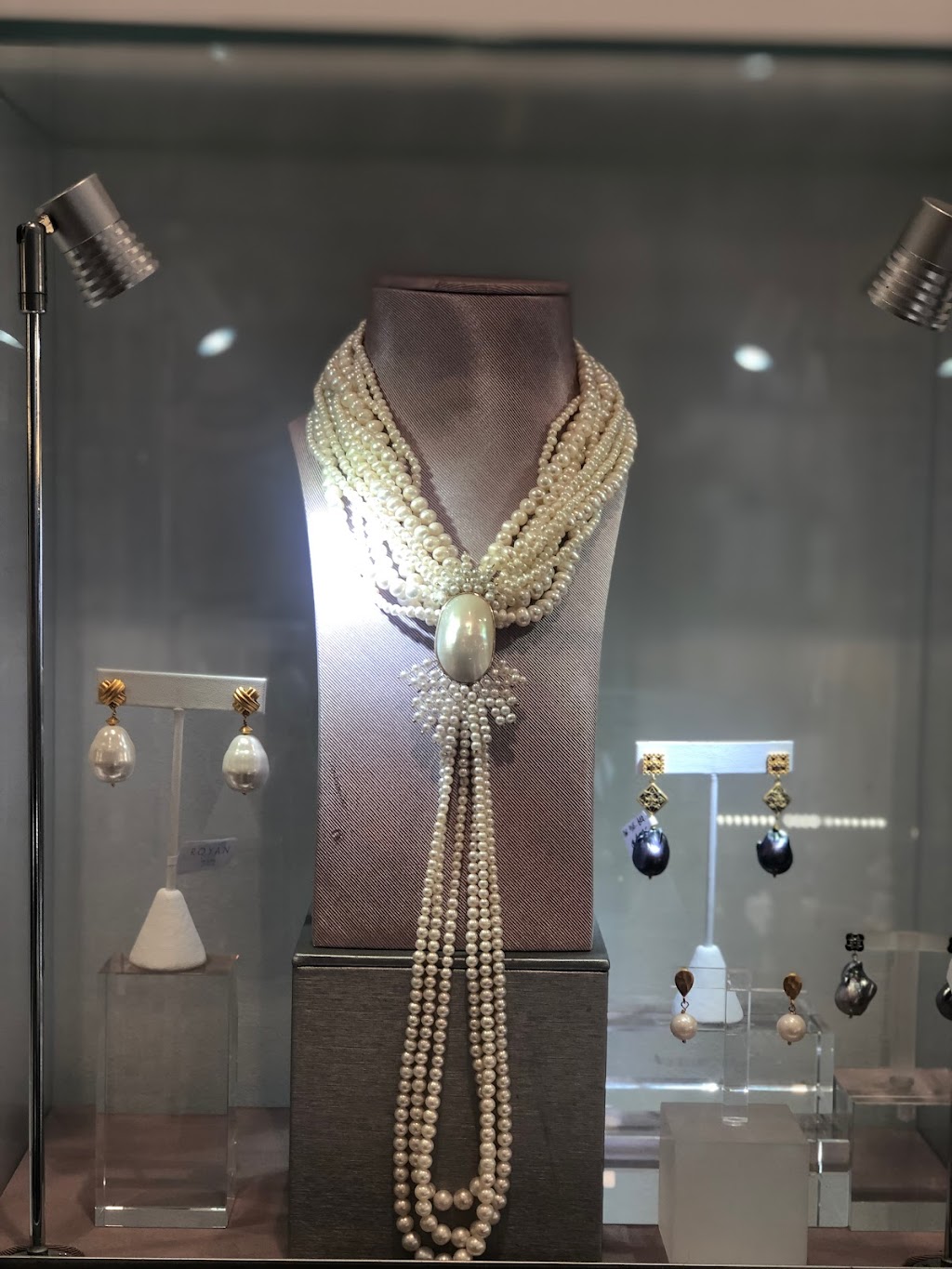 Royan Jewelry | 490 S Coast Hwy, Laguna Beach, CA 92651, USA | Phone: (949) 376-1900