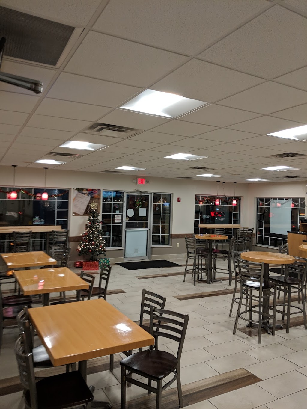 Mr. Hero | 15575 W High St, Middlefield, OH 44062, USA | Phone: (440) 426-0420