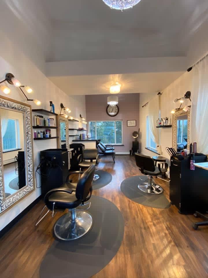 Arctic Wildflower Salon | 2200 E Parks Hwy, Wasilla, AK 99654, USA | Phone: (907) 357-1204