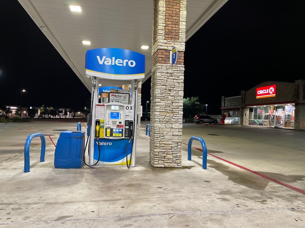 Valero | 1221 E New Hope Dr, Cedar Park, TX 78613, USA | Phone: (210) 345-2000