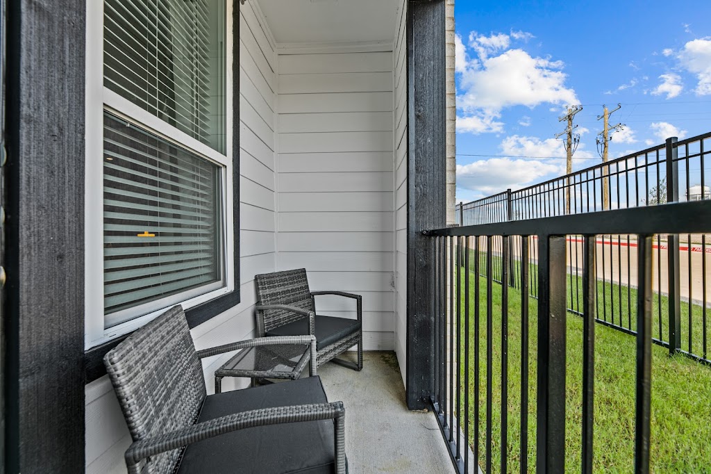 Summit at Walnut Creek Apartments | 1600 N Cummings Dr, Alvarado, TX 76009, USA | Phone: (817) 405-6033