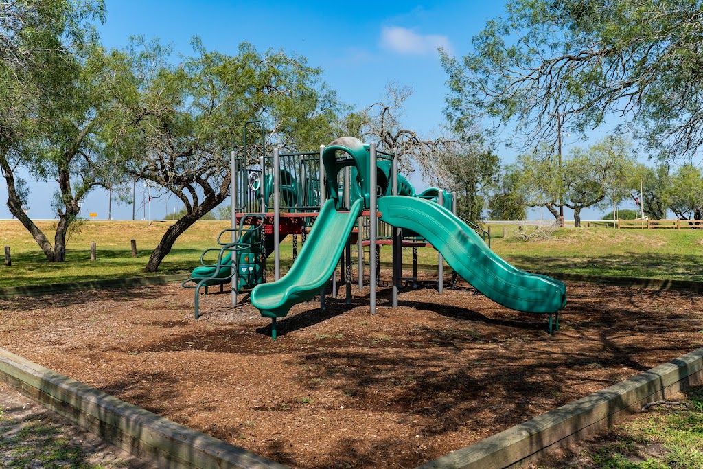 John J. Sablatura Park | TX-44, Banquete, TX 78339, USA | Phone: (361) 414-6565