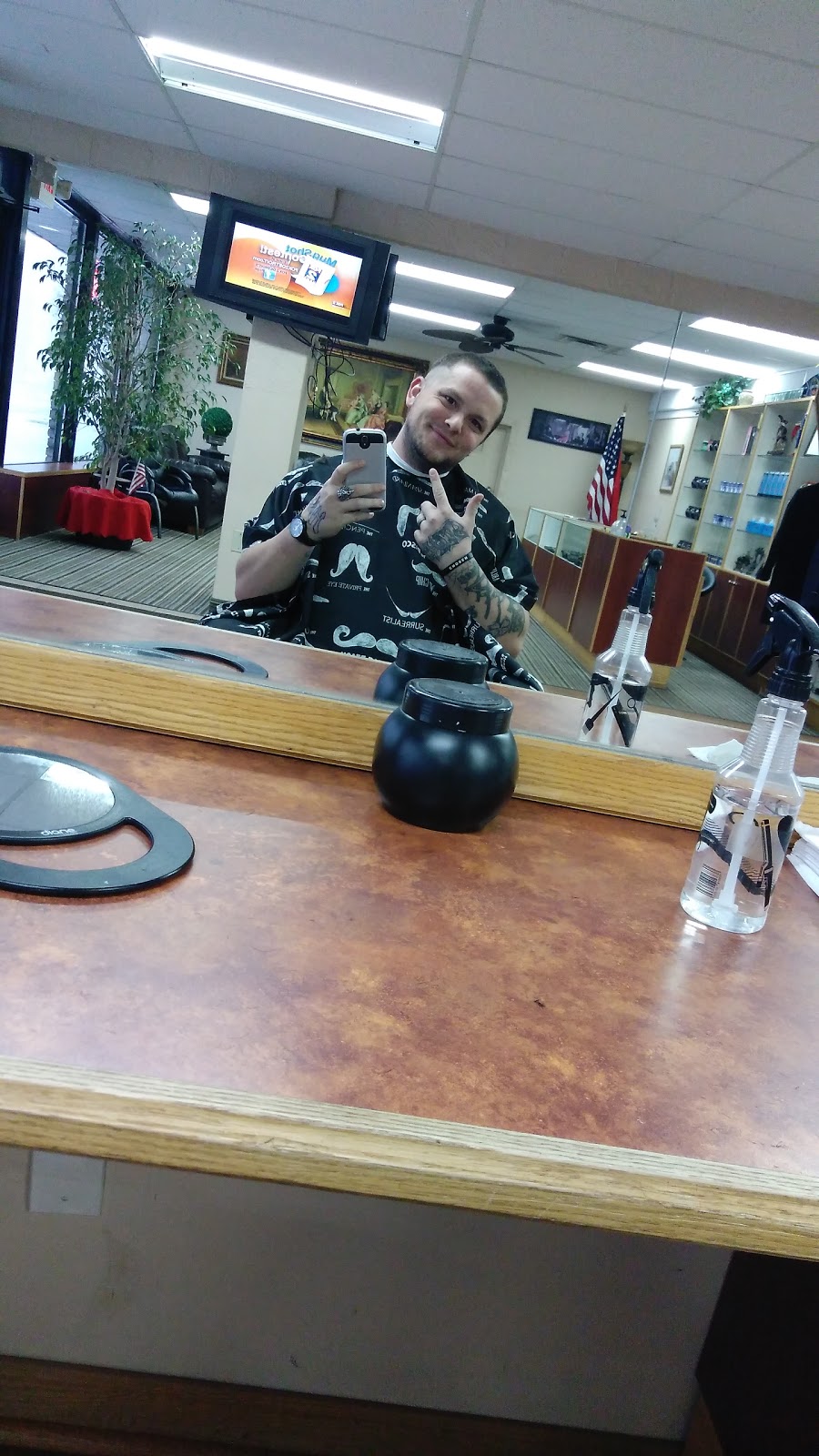 Sams Barber Shop | 23434 Ford Rd, Dearborn Heights, MI 48127, USA | Phone: (313) 359-0101