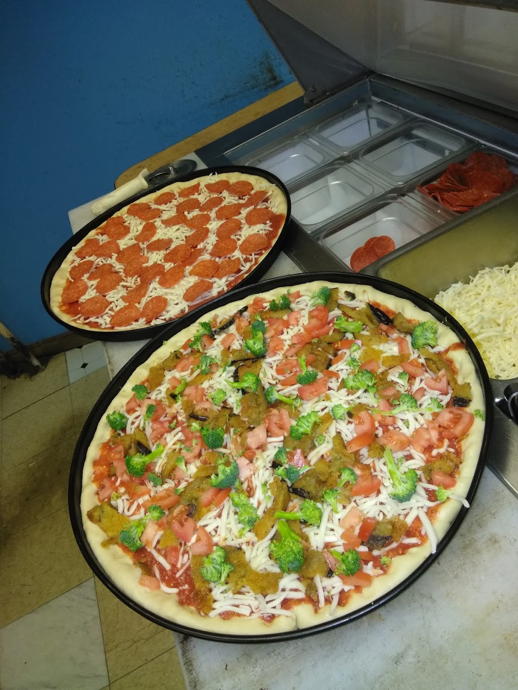 Nicholas Sub And Pizza Shop | 600 Hyde Park Ave, Roslindale, MA 02131, USA | Phone: (617) 327-7728