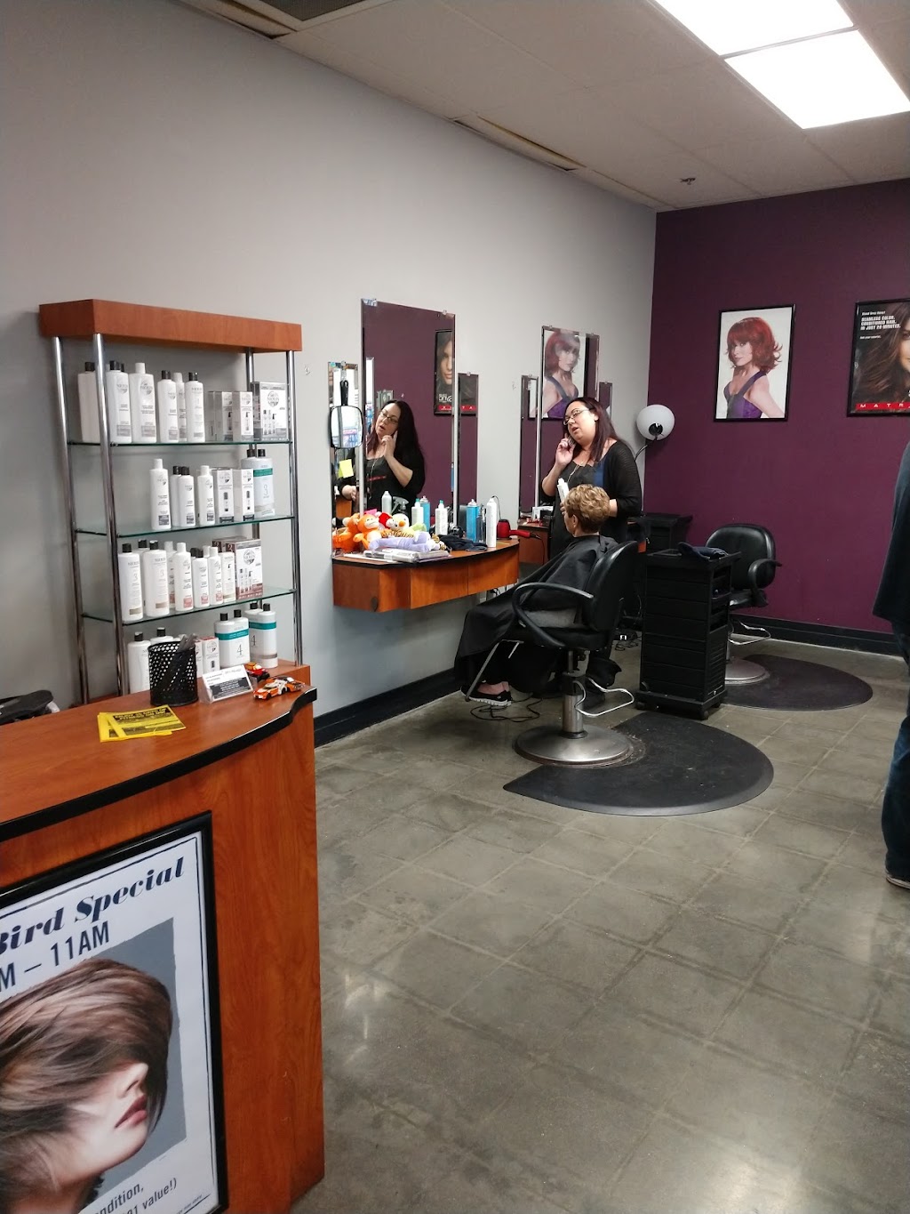Hairworks | 1231 S Sanderson Ave, Hemet, CA 92545, USA | Phone: (951) 766-4527