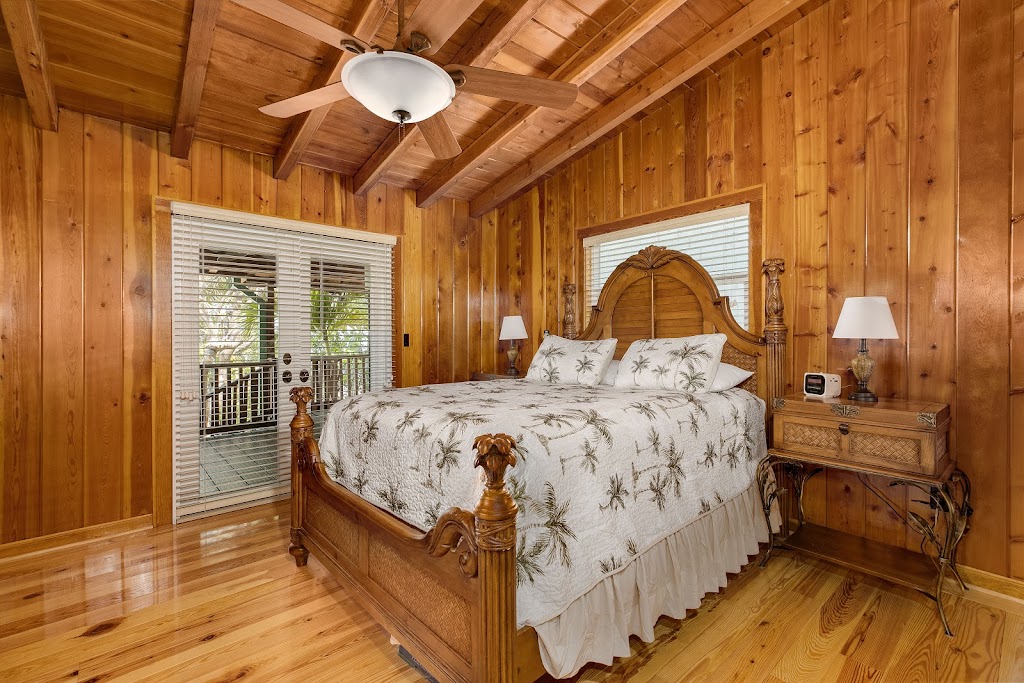 Ray & Jenise Hinds Group | The Keyes Company, Team CSR | 1008 Snapper Ln #1, Key Largo, FL 33037, USA | Phone: (305) 853-1700