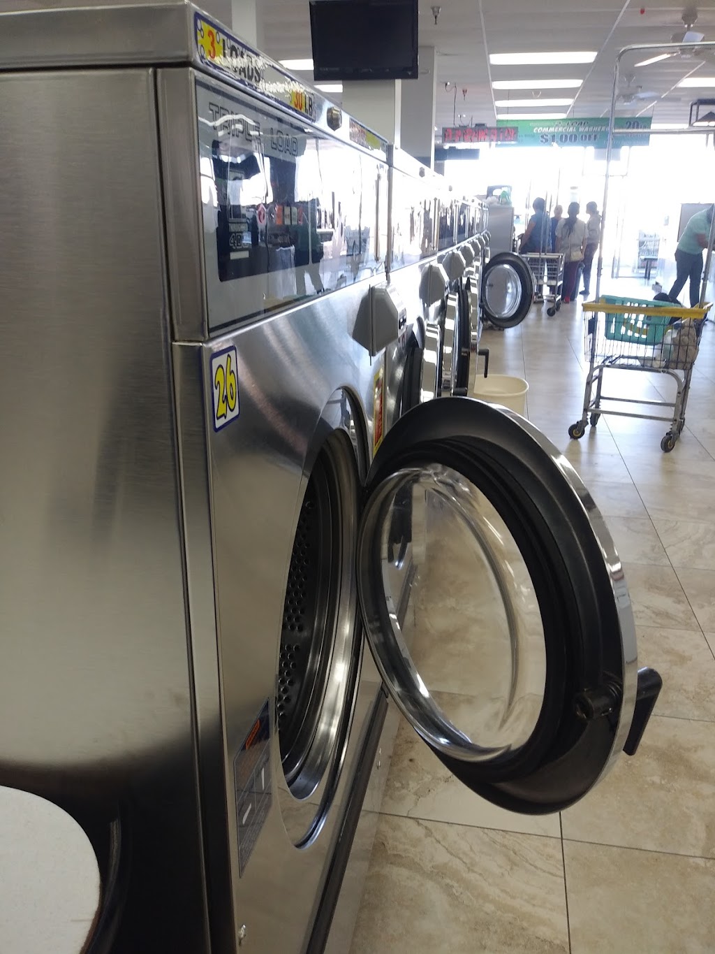 COIN Less LAUNDRY | 7333 W Indian School Rd, Phoenix, AZ 85033, USA | Phone: (866) 310-1313