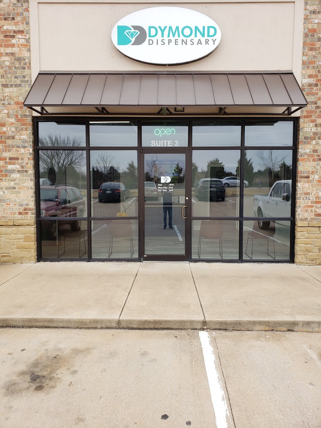 Dymond Dispensary | 251 E Waterloo Rd Suite 3, Edmond, OK 73025, USA | Phone: (405) 906-2135