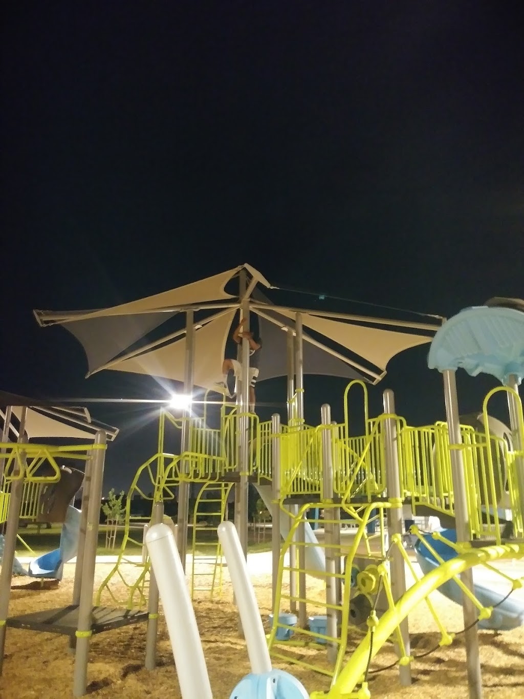 Nueve Park | 4445 S 9th St, Phoenix, AZ 85040, USA | Phone: (602) 262-7172