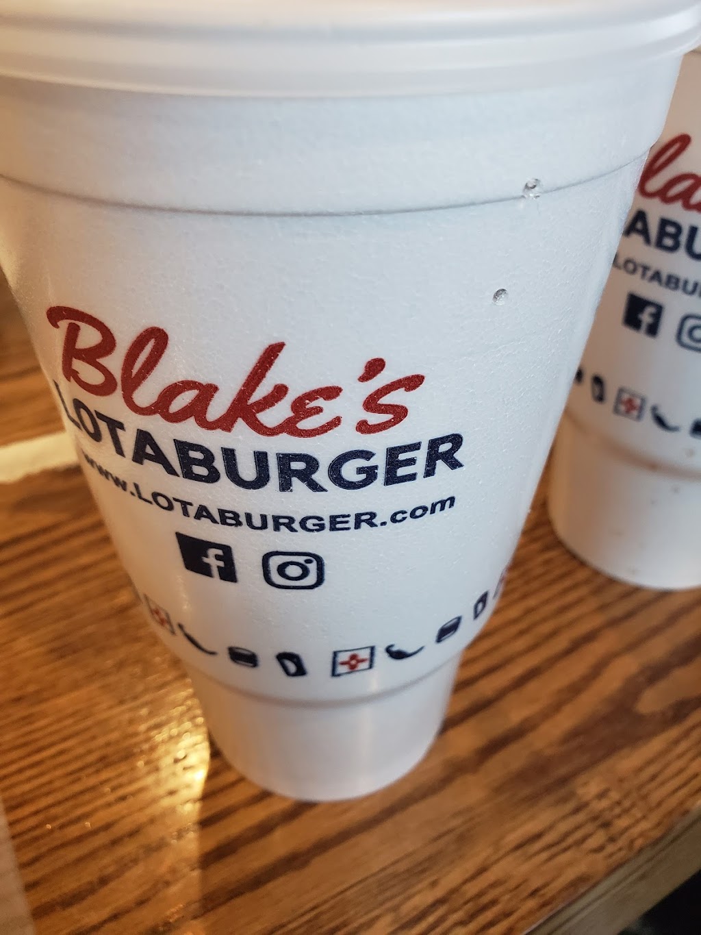 Blakes Lotaburger | 3560 N Craycroft Rd, Tucson, AZ 85750, USA | Phone: (520) 777-3657