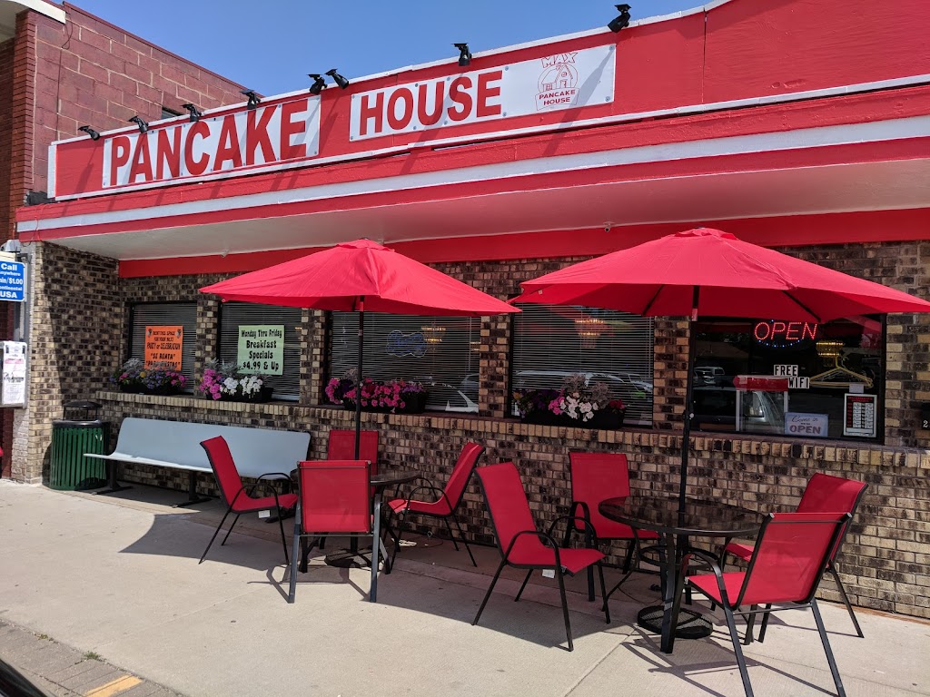 Maxs Pancake House | 228 E Main St, Round Lake Park, IL 60073, USA | Phone: (847) 886-7212