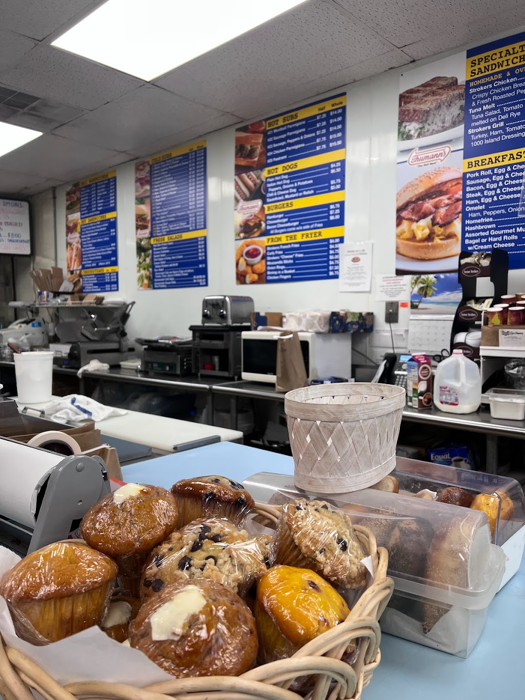 Strokers Deli & Subs | 566 Broad St, Shrewsbury, NJ 07702, USA | Phone: (732) 842-4292