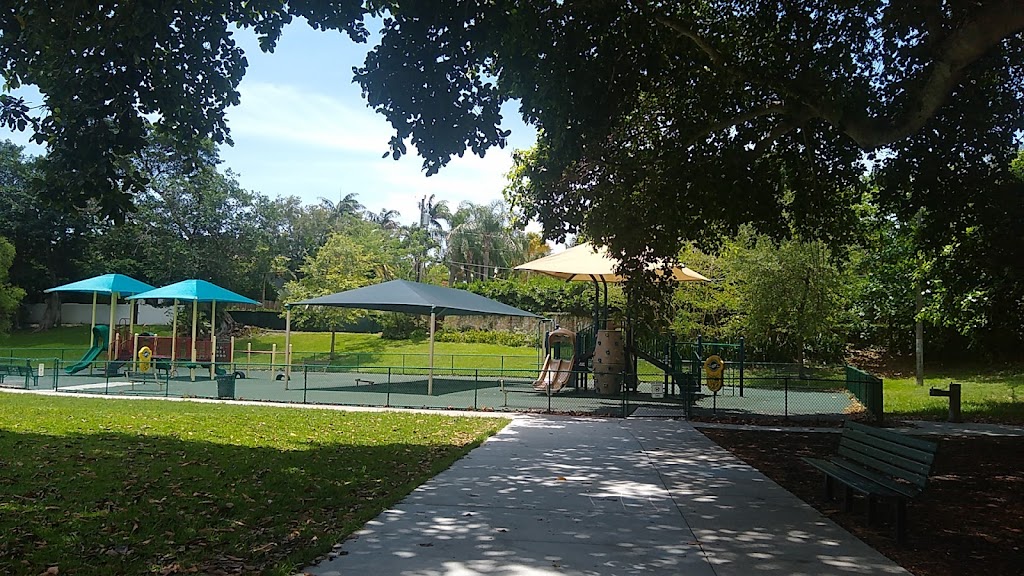 Merrie Christmas Park | 4355 SW 42nd Ave, Miami, FL 33133, USA | Phone: (305) 416-1300