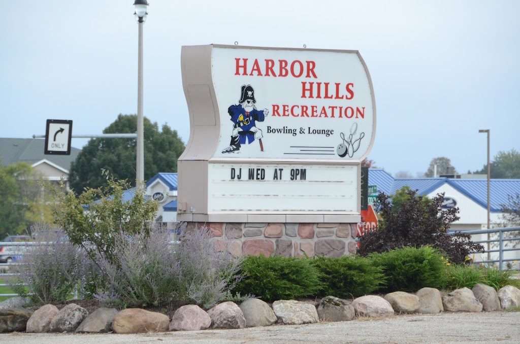 Harbor Hills | 101 N Freeman Dr, Port Washington, WI 53074, USA | Phone: (262) 284-3434