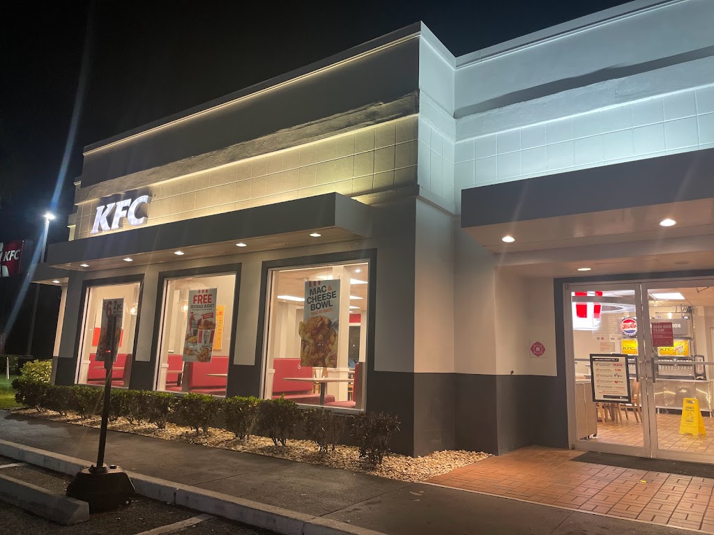 KFC | 5680 US-192, Kissimmee, FL 34746, USA | Phone: (407) 396-4545