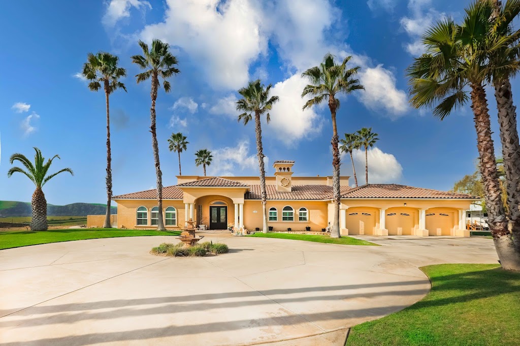 The West Experience Real Estate Group PMZ 1600 N Carpenter Rd A1