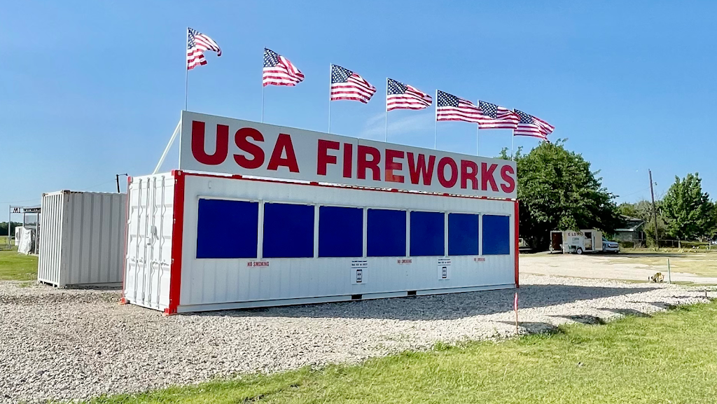 USA Fireworks | 11150 FM740, Forney, TX 75126, USA | Phone: (972) 979-7102