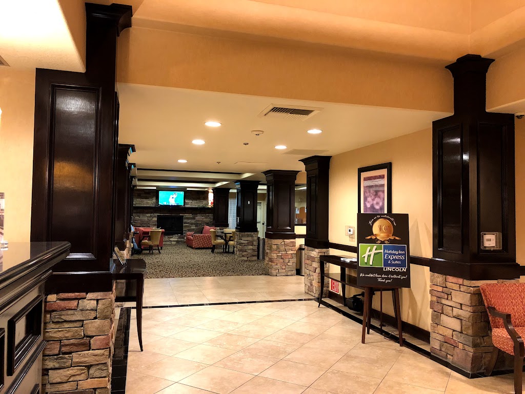Holiday Inn Express & Suites Lincoln-Roseville Area | 155 Ferrari Ranch Rd, Lincoln, CA 95648, USA | Phone: (916) 644-3440