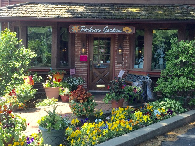 Parkview Gardens Florist & Greenhouse | 1925 W Randolph St, St Charles, MO 63301, USA | Phone: (636) 946-7641