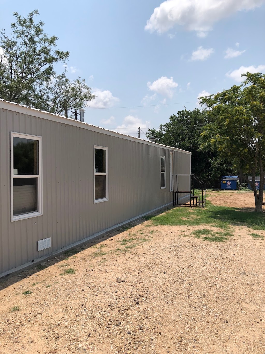 B & B Mobile Home and RV Trailer Park | 406 N College Ave, Levelland, TX 79336, USA | Phone: (806) 786-3022