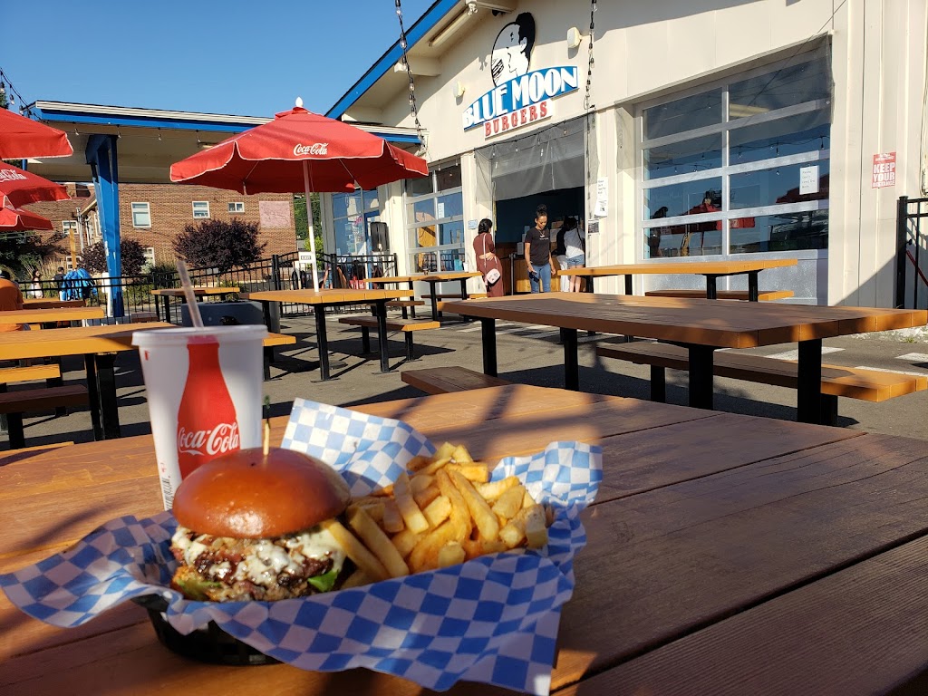 Blue Moon Burgers | 2504 Alki Ave SW, Seattle, WA 98116, USA | Phone: (206) 457-4398