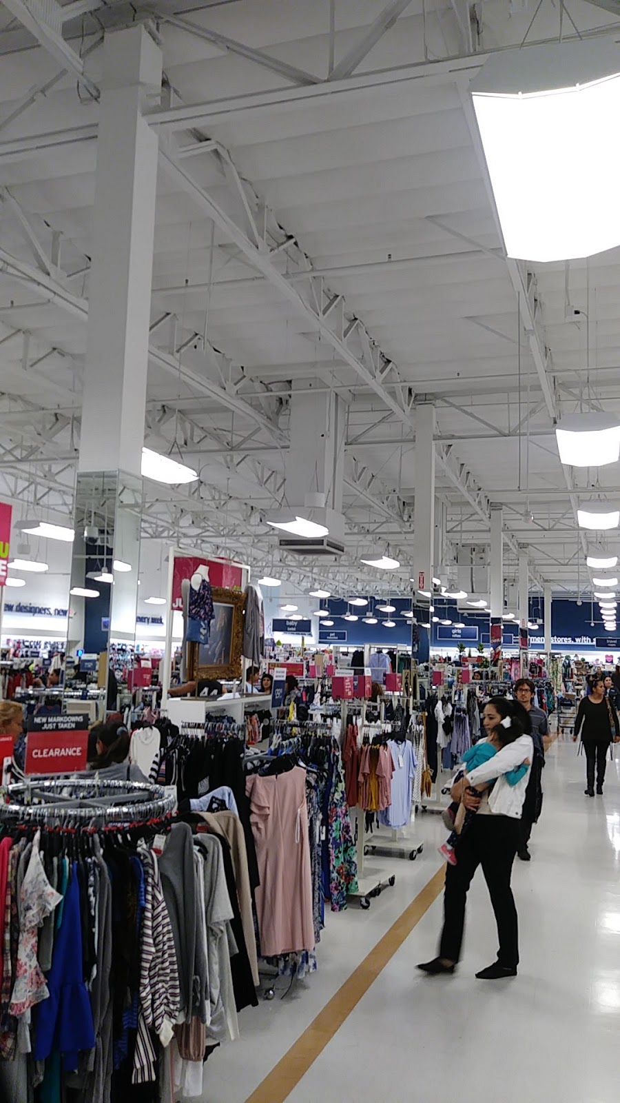 Marshalls | 4669 Firestone Blvd, South Gate, CA 90280, USA | Phone: (323) 567-0012