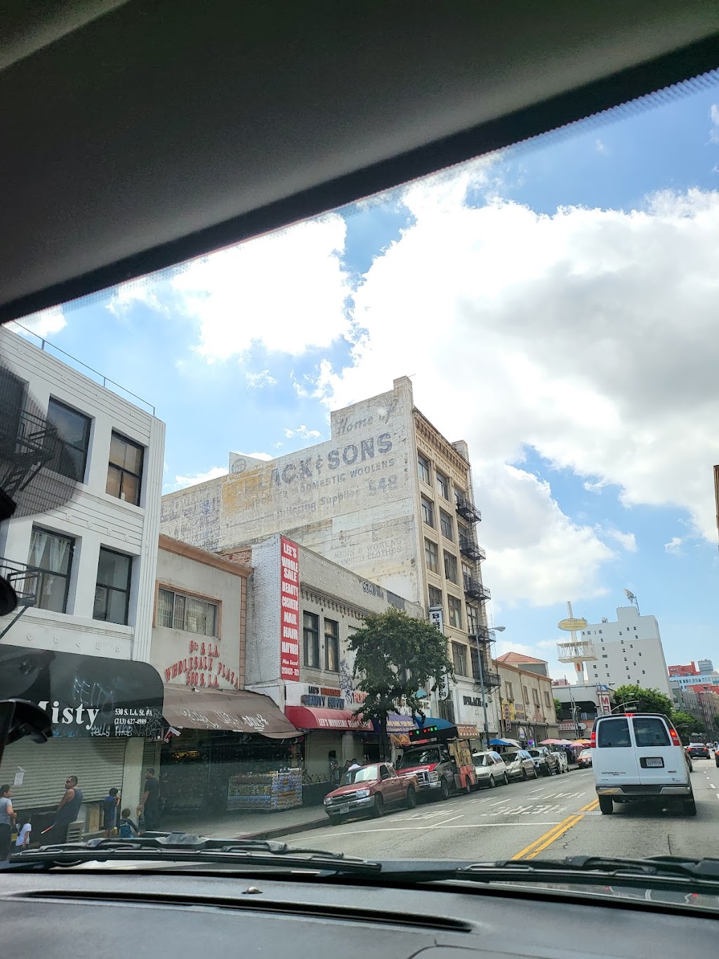 mega wireless los angeles-wholesale cell phone accessories | 530 S Los Angeles St, Los Angeles, CA 90013, USA | Phone: (213) 514-8900
