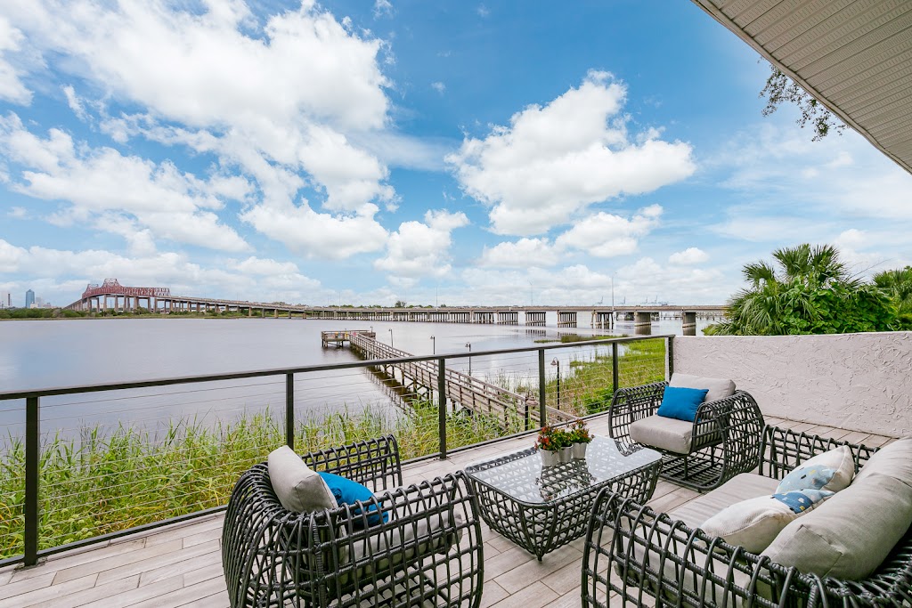 Pier 5350 Apartments | 5350 Arlington Expy, Jacksonville, FL 32211, USA | Phone: (904) 447-5236